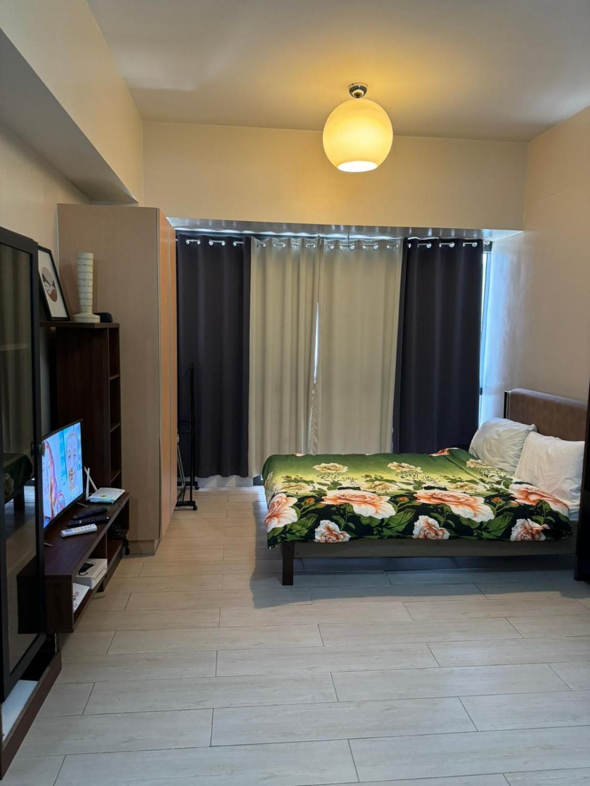 Henry'S Newport Condotel Pasay Eksteriør bilde