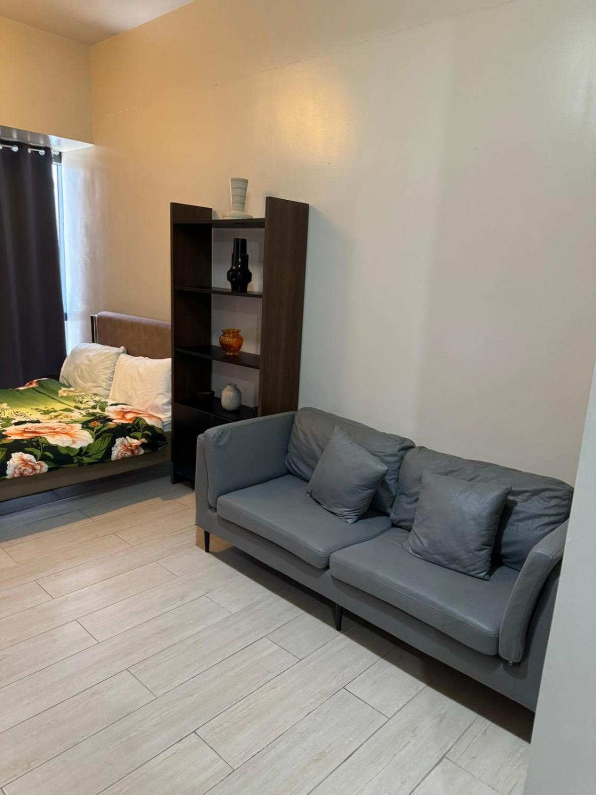 Henry'S Newport Condotel Pasay Eksteriør bilde