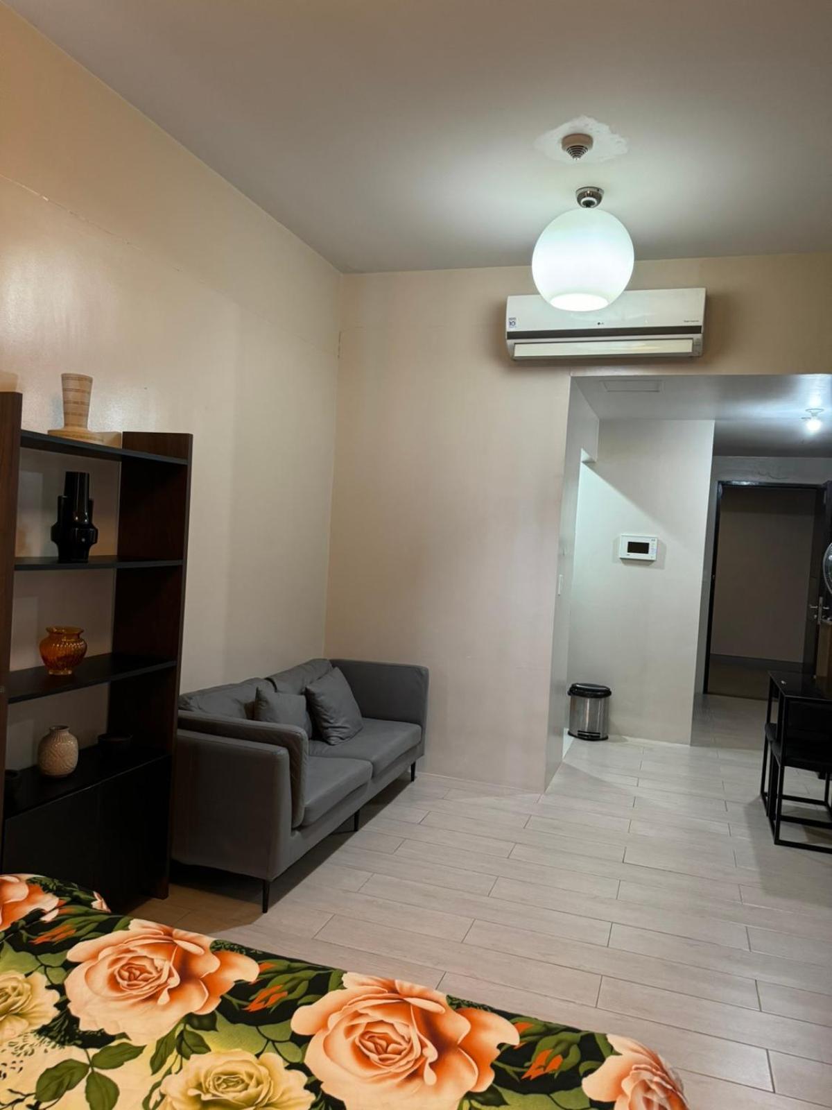 Henry'S Newport Condotel Pasay Eksteriør bilde
