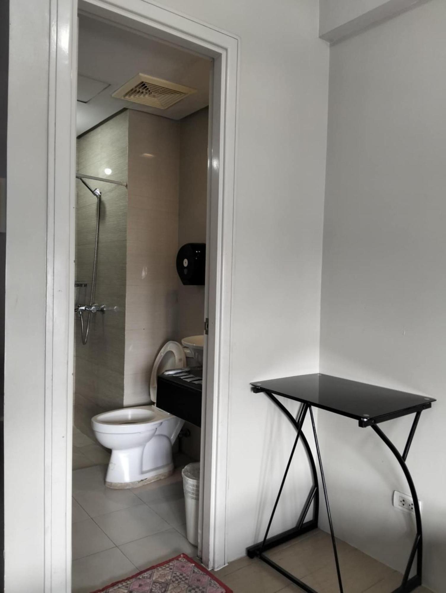 Henry'S Newport Condotel Pasay Eksteriør bilde